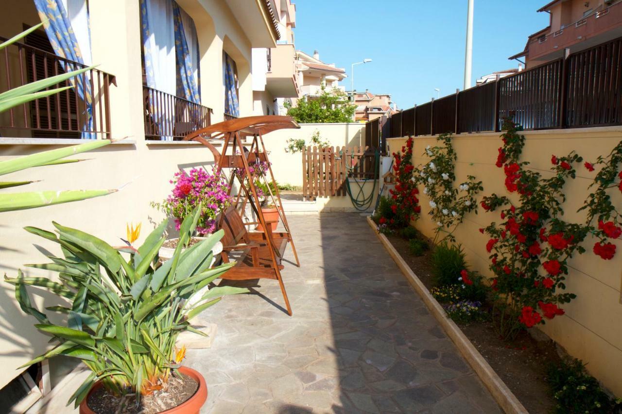 Ferienwohnung Domus Palombi Ladispoli Exterior foto